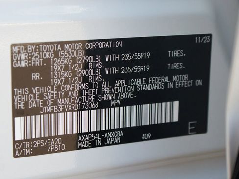 Used 2024 Toyota RAV4 XSE image 29