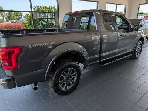 Used 2017 Ford F150 Lariat w/ Equipment Group 502A Luxury AWD/4WD image 3