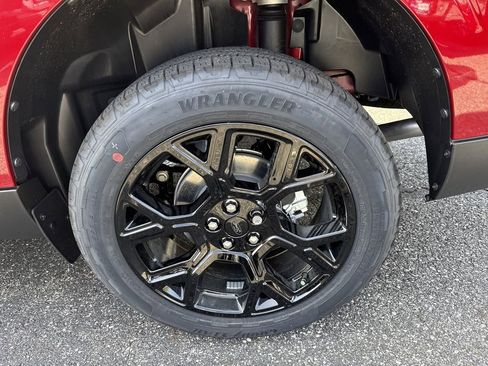 New 2026 Ford Maverick Lariat w/ Black Appearance Package image 19