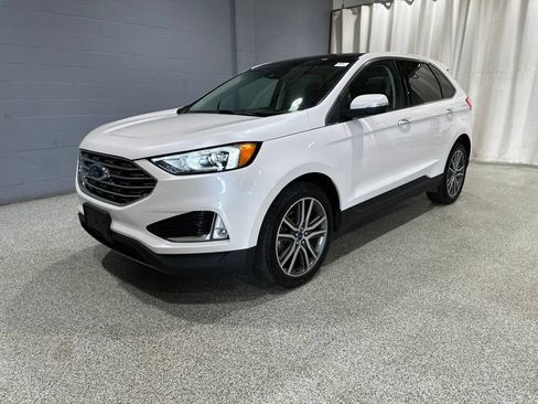 Used 2019 Ford Edge Titanium w/ Cold Weather Package AWD/4WD image 5