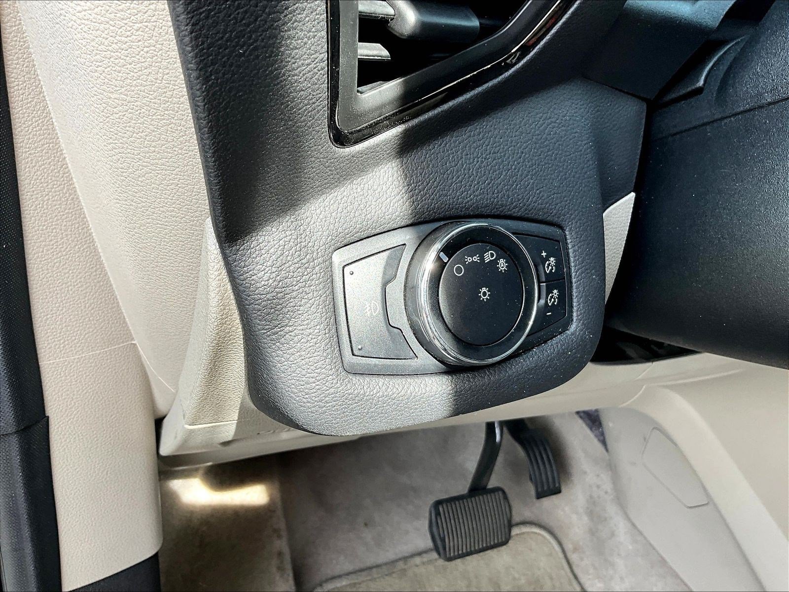 Used 2014 Ford Escape Titanium FWD image 38