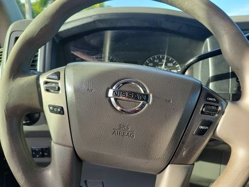 Used 2016 Nissan NV 2500 SV RWD image 23