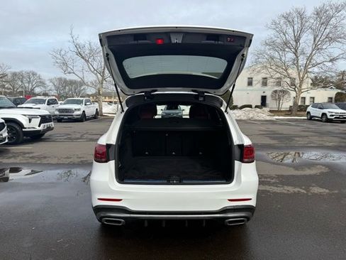 Used 2022 Mercedes-Benz GLC 300 GLC 300 image 10