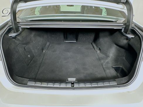 Used 2023 BMW i7 xDrive60 w/ Executive Package 2 AWD/4WD image 24