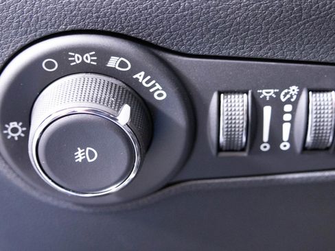 New 2026 Jeep Compass Limited image 19