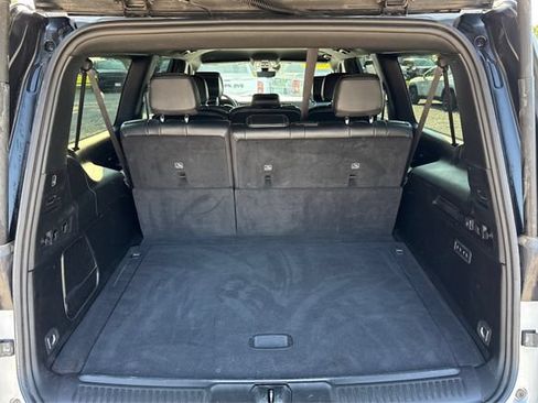 Used 2024 Jeep Wagoneer L Series III w/ Flexible Seating Group AWD/4WD image 12