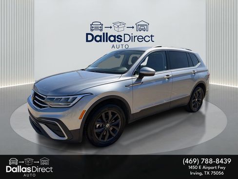 Used 2024 Volkswagen Tiguan SE image 2