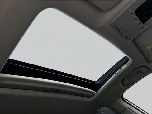 Used 2024 Honda Accord EX image 29