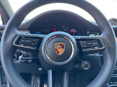 Certified 2026 Porsche Macan AWD/4WD image 27