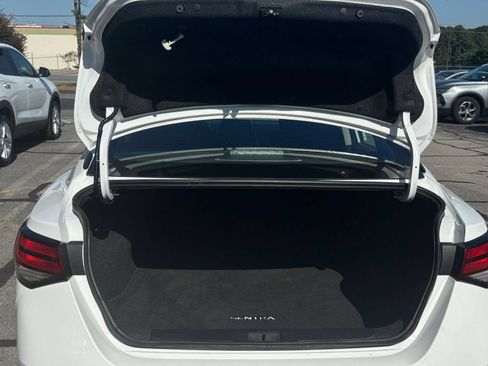 Used 2025 Nissan Sentra SV FWD image 25