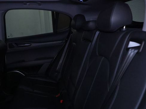 Used 2018 Alfa Romeo Stelvio Ti AWD/4WD image 16