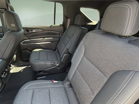 Used 2026 Chevrolet Traverse LT w/ Sun and Wheel Package FWD image 20