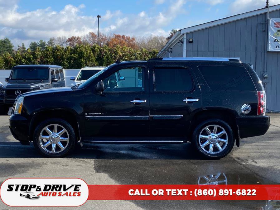 Used 2007 GMC Yukon Denali AWD/4WD image 2