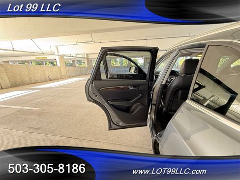 Used 2016 Audi Q5 2.0T Premium AWD/4WD image 39