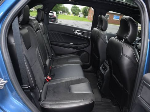Used 2019 Ford Edge ST w/ Equipment Group 401A AWD/4WD image 22