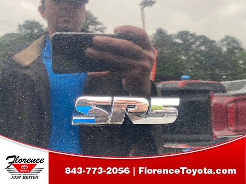 Used 2020 Toyota 4Runner SR5 AWD/4WD image 12