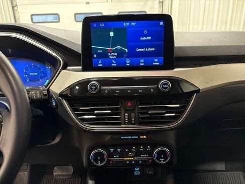 Used 2022 Ford Escape SEL w/ Technology Package AWD/4WD image 19