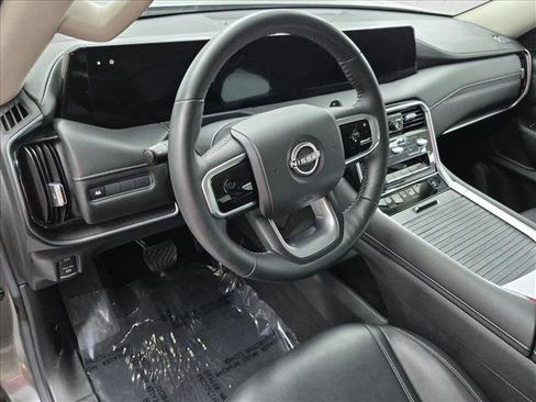 Used 2025 Nissan Armada SV RWD image 10