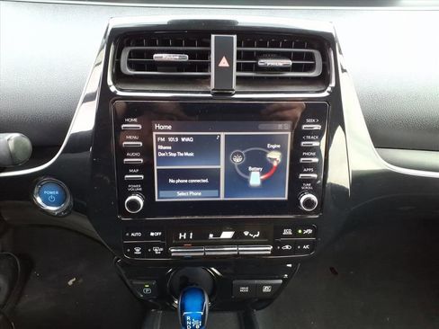 Used 2020 Toyota Prius L Eco image 15
