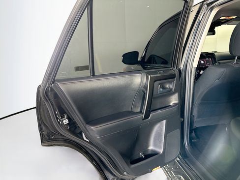 Used 2021 Toyota 4Runner TRD Off-Road image 25