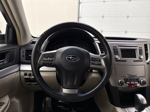 Used 2014 Subaru Legacy 2.5i Premium image 15