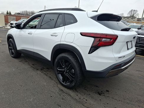 New 2026 Chevrolet Trax ACTIV FWD image 4