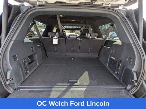 Certified 2025 Lincoln Navigator L Black Label AWD/4WD image 15