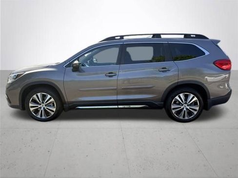 Used 2022 Subaru Ascent Limited w/ Technology Package AWD/4WD image 9