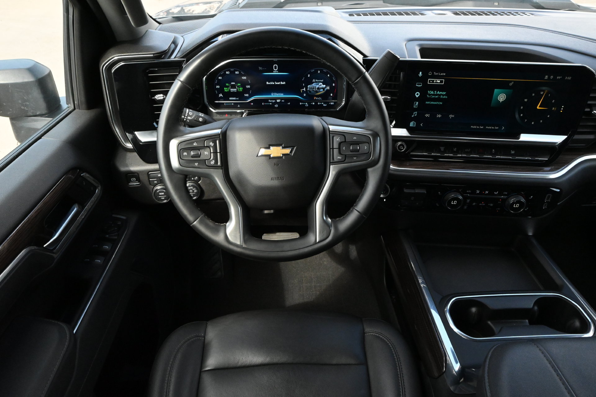 Used 2025 Chevrolet Silverado 3500 LT AWD/4WD image 10