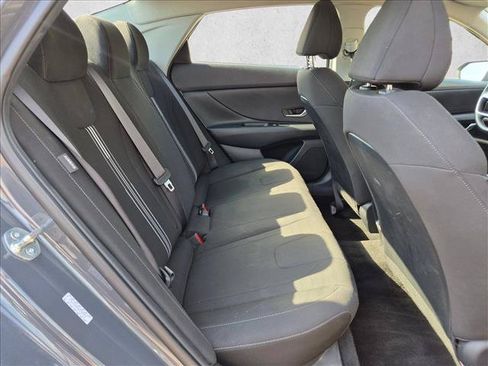Used 2024 Hyundai Elantra SEL FWD image 19