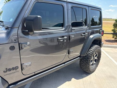 Used 2020 Jeep Wrangler Unlimited Sport AWD/4WD image 2