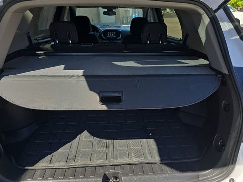 Used 2020 GMC Terrain SLE AWD/4WD image 13