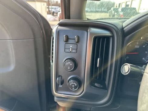 Used 2015 Chevrolet Silverado 2500 LTZ w/ LTZ Plus Package image 12