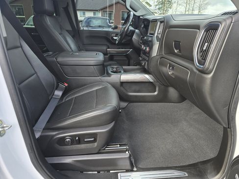 Used 2020 Chevrolet Silverado 2500 LTZ w/ LTZ Premium Package AWD/4WD image 35