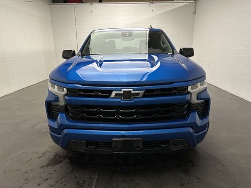 Used 2024 Chevrolet Silverado 1500 RST w/ Z71 Off-Road Package image 3
