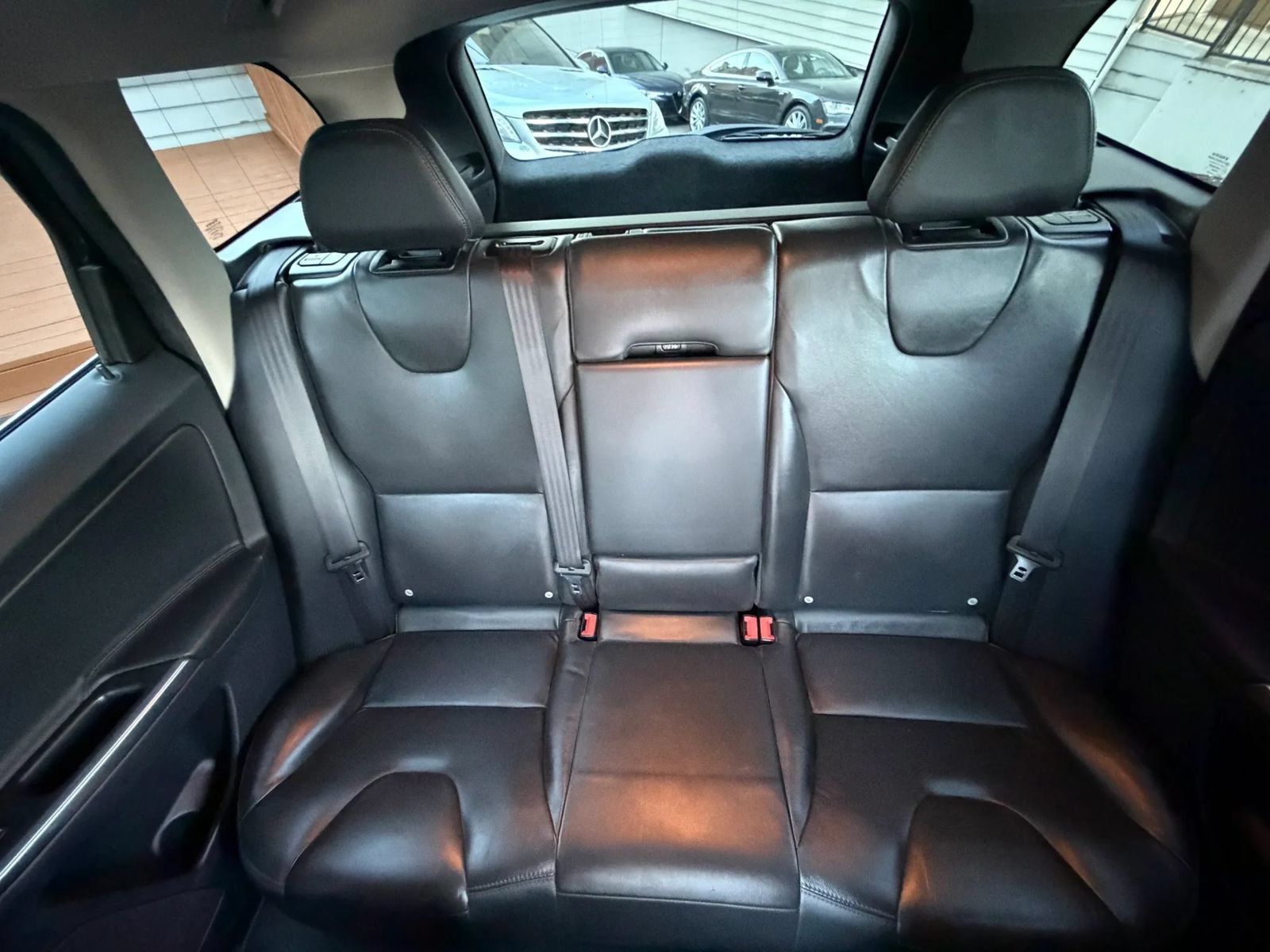 Used 2015 Volvo XC60 T6 Platinum AWD/4WD image 10