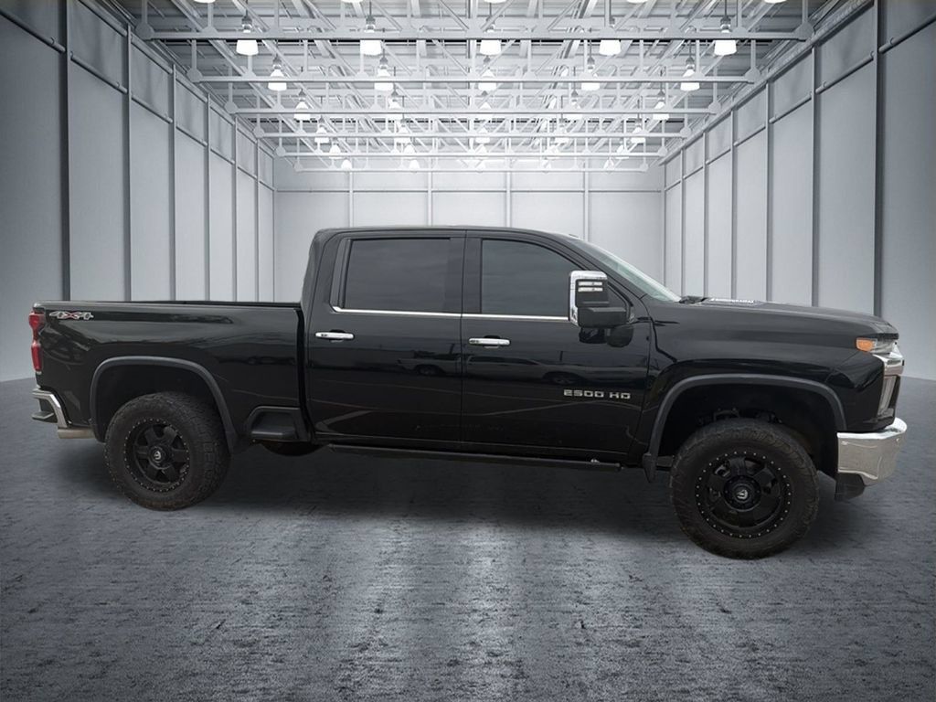 Used 2020 Chevrolet Silverado 2500 LTZ w/ LTZ Convenience Package AWD/4WD image 4