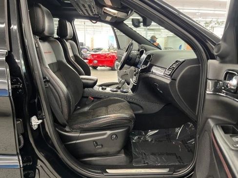 Used 2019 Jeep Grand Cherokee Trailhawk AWD/4WD image 34