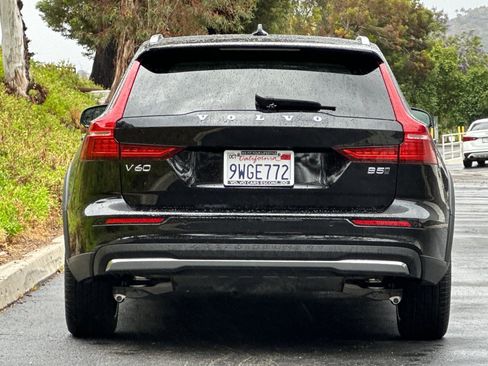Used 2026 Volvo V60 B5 Cross Country Ultra w/ Climate Package AWD/4WD image 5