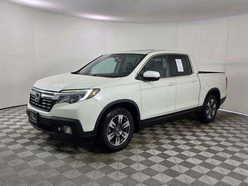 Used 2019 Honda Ridgeline RTL-T image 3