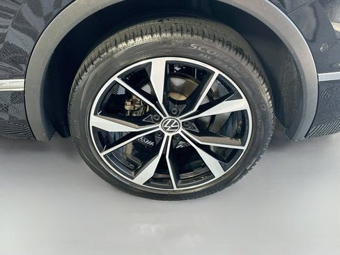 Used 2022 Volkswagen Tiguan SEL R-Line AWD/4WD image 33