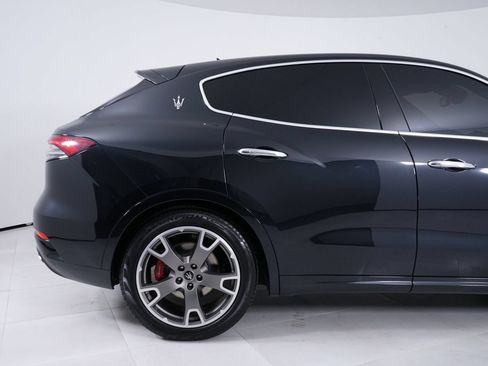 Used 2023 Maserati Levante GT AWD/4WD image 13