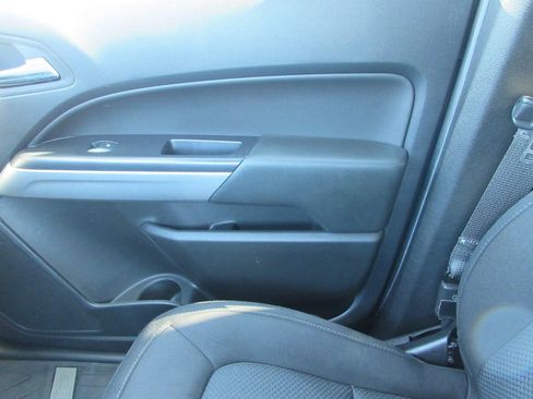 Used 2022 Chevrolet Colorado LT w/ LT Convenience Package image 33