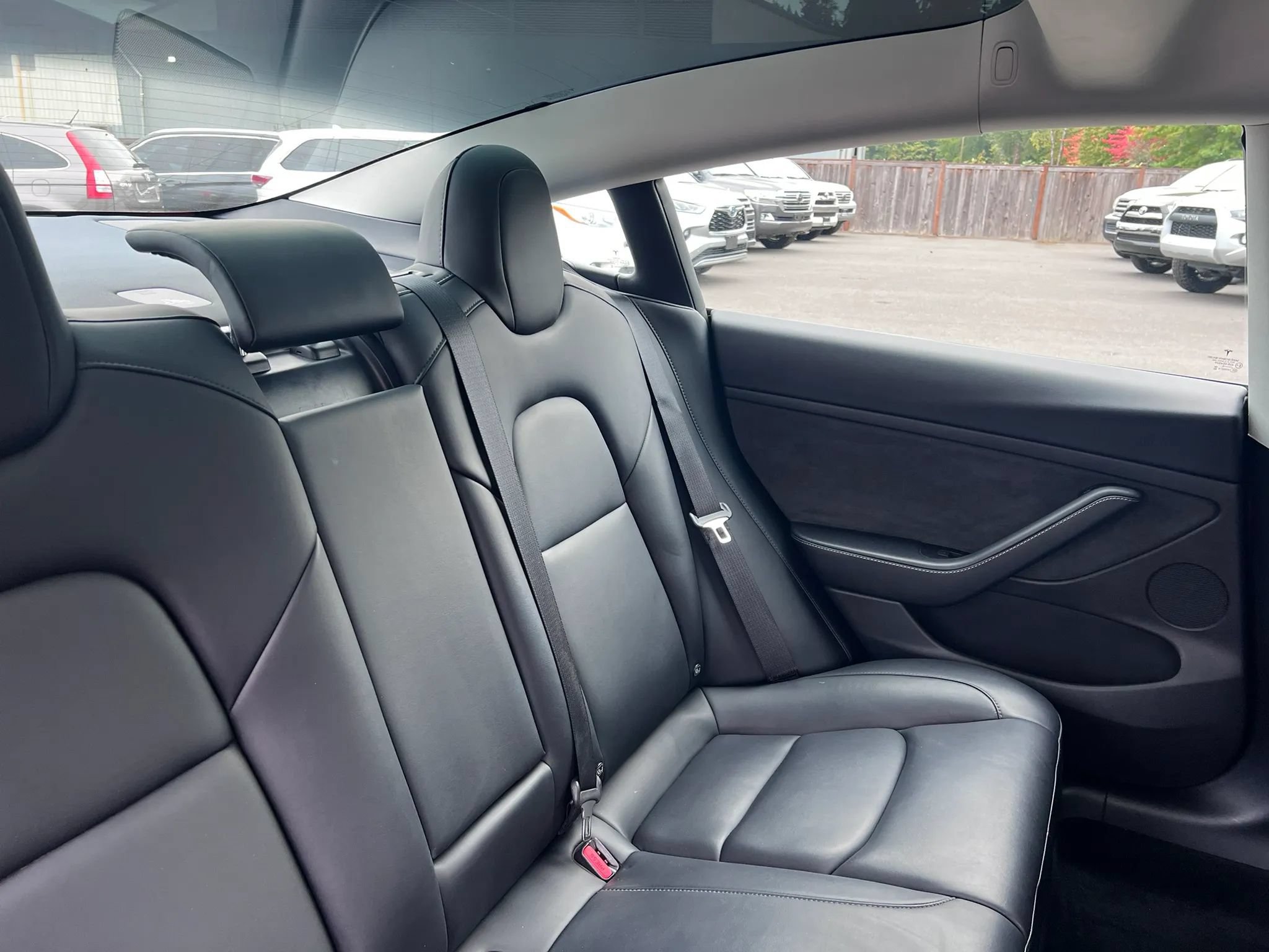 Used 2022 Tesla Model 3 Long Range AWD/4WD image 33