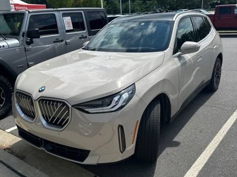Used 2025 BMW X3 xDrive30i w/ Premium Package AWD/4WD image 1