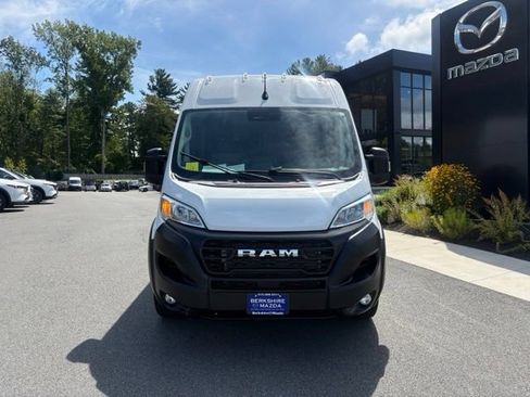 Used 2026 RAM ProMaster 2500 w/ Convenience Group FWD image 2