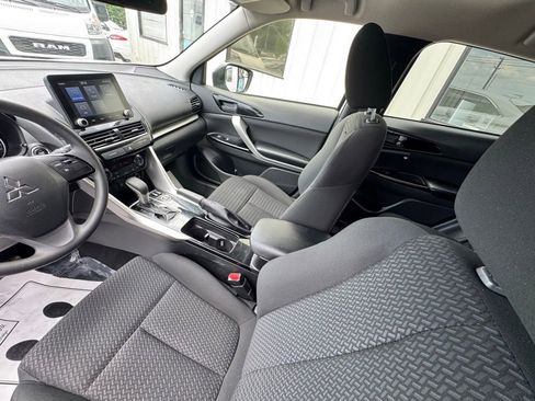 Used 2024 Mitsubishi Eclipse Cross LE AWD/4WD image 9