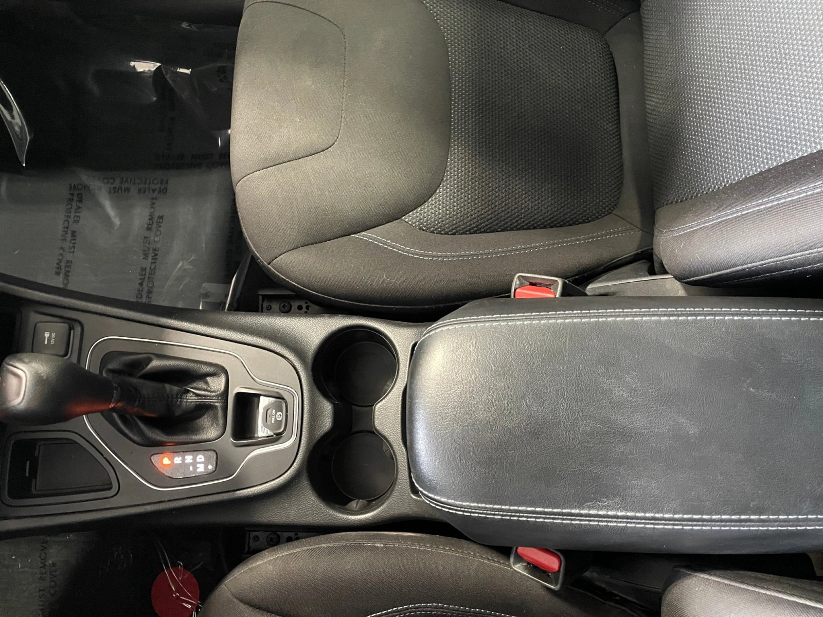 Used 2019 Jeep Cherokee Latitude w/ Popular Appearance Group FWD image 18