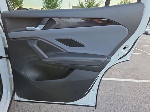 New 2026 Volkswagen Tiguan SE AWD/4WD image 27