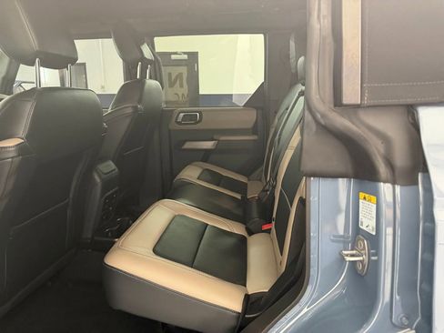 Used 2023 Ford Bronco Wildtrak AWD/4WD image 33